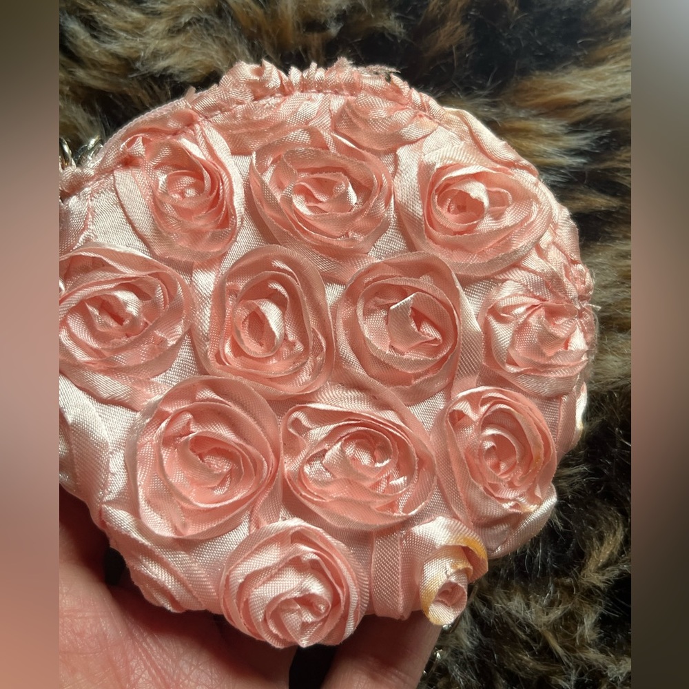 Rose Coin Purse - Picture 5 of 5